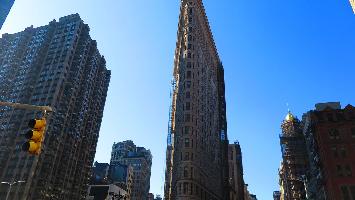 Flatiron Building fast 100m hoch