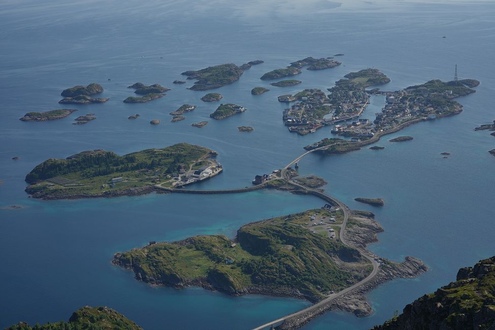 Henningsvær aus der Vogelperspektive
