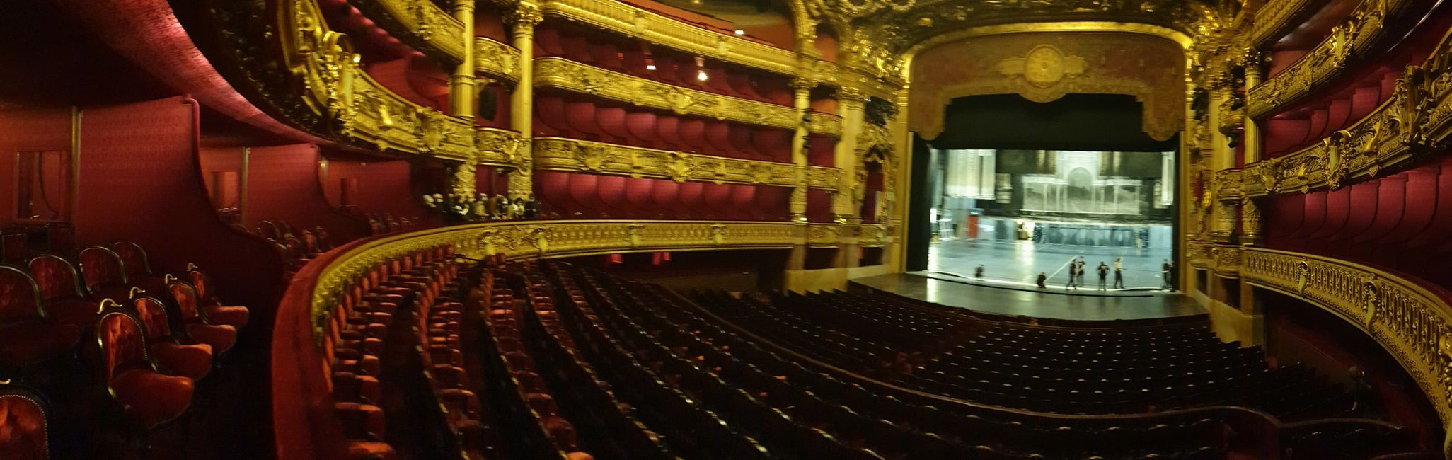 Opéra Garnier – Zuschauerraum und Bühne