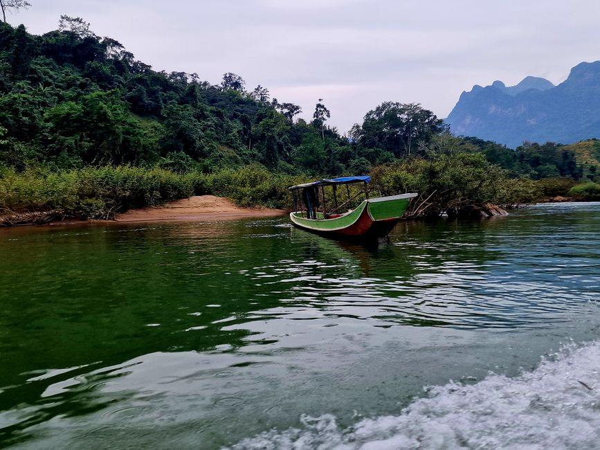 Entlang dem Fluß Nam Ou - nach Muang Ngoi und zurück
