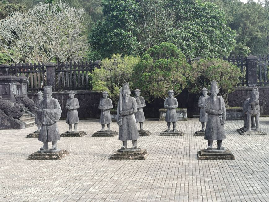 Recorrido por la antigua ciudad imperial de Hue