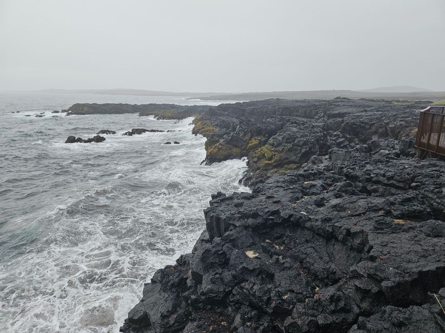 Lavagestein an der Küste