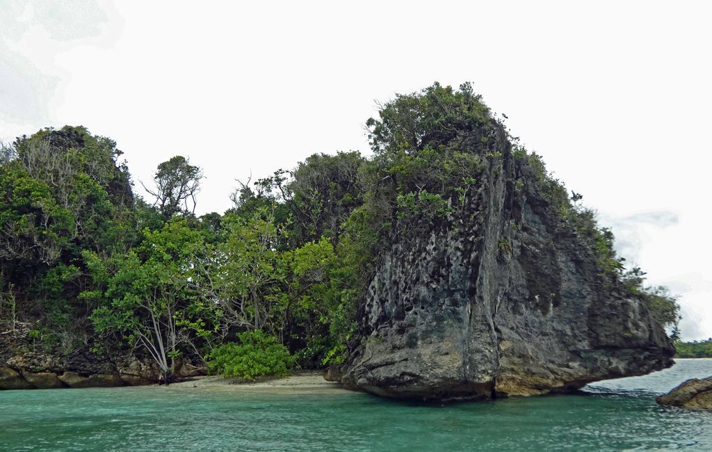 Misool, Nuova Guinea occidentale, Indonesia, escursione in Zodiac