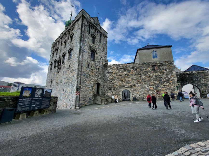 Festung Bergenhus mit Rosenkrantztårnet 