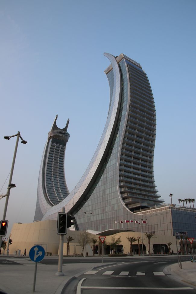 Etiqueta 23: En camino en Doha y el desierto