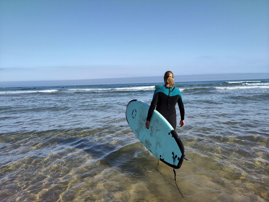 Surfing à la playa de Luaña