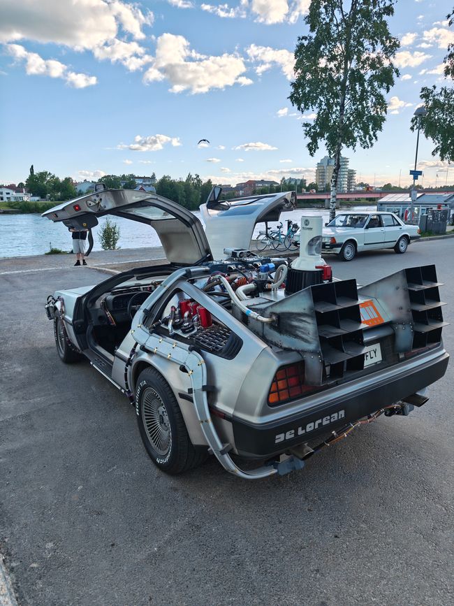 Einen DeLorean haben wir auch noch getroffen