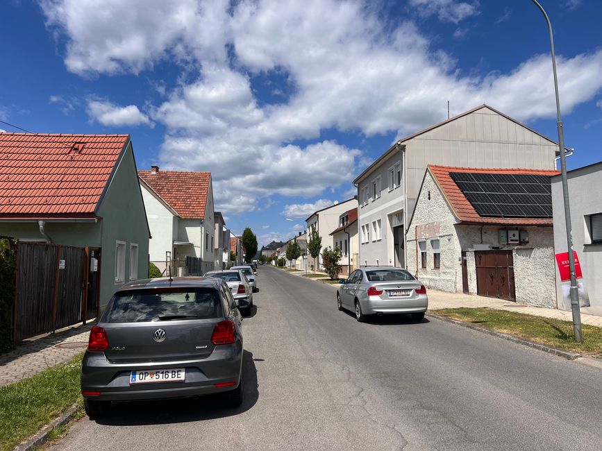 12 a Wiener Neustadt