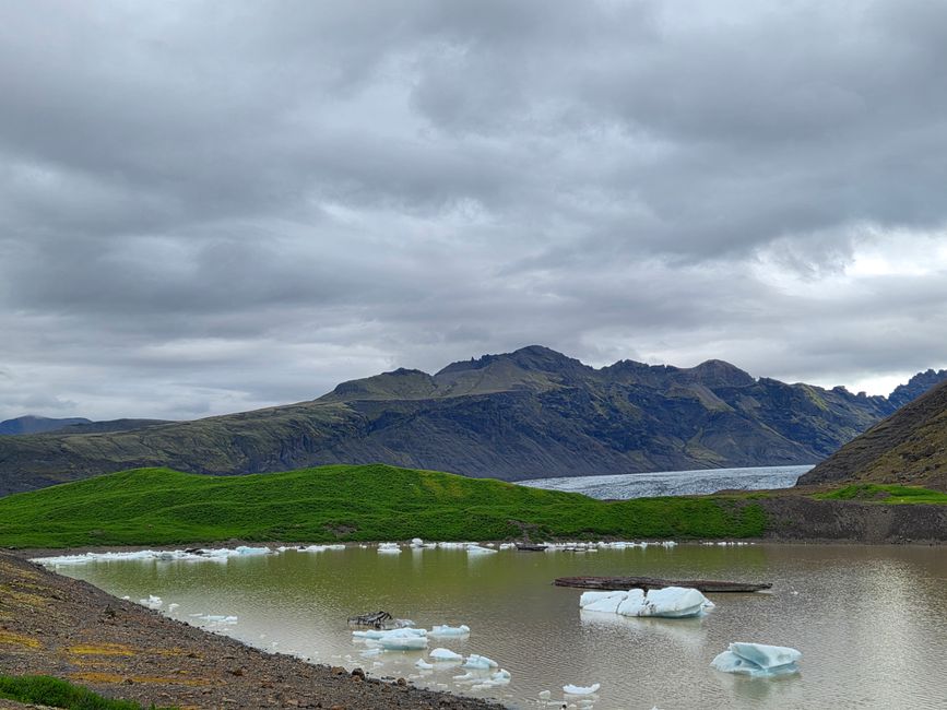 It never rains in Southern Iceland...man it pours💦💦