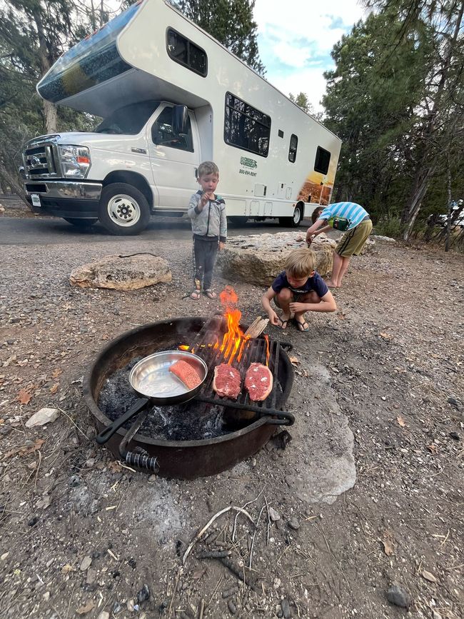 Grillaggio molto in voga, anche salmone disponibile 😋