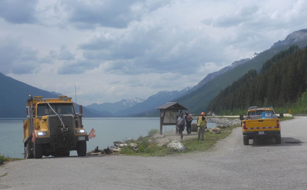 Keine Ruhe bei der Pause am Moose Lake 
