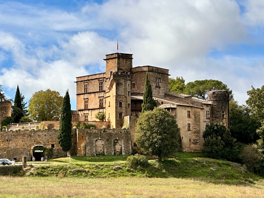 Lourmarin und sein Schloss