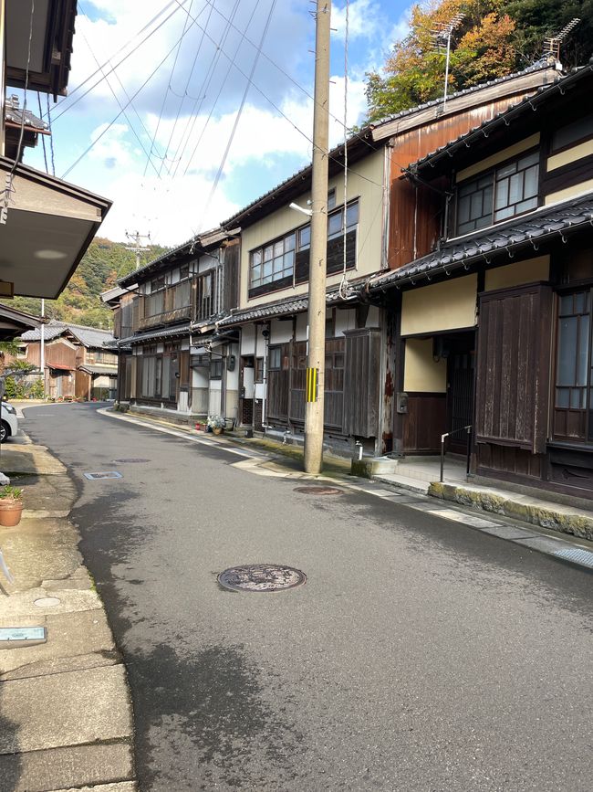 25.Capítulo: Un hermoso pueblo pesquero deshabitado y sentados en una maceta en Amanohashidate