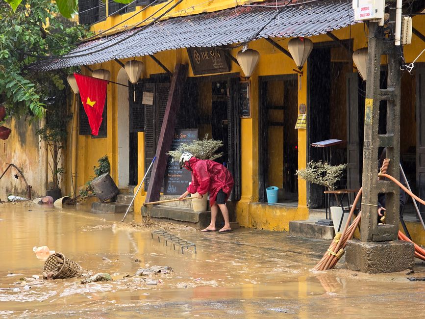 Hoi An - les travaux de nettoyage ont commencé