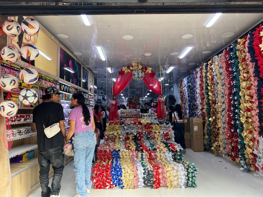 … 1-2 « portes » forment un magasin