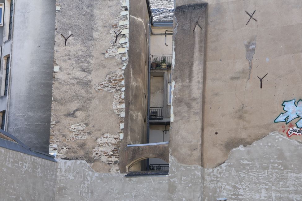 Appartements avec balcon - dans la ville portuaire, on ne voit parfois pas beaucoup plus loin
