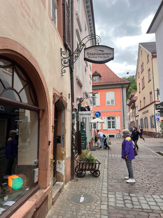 25b Spaziergang durch Freiburg