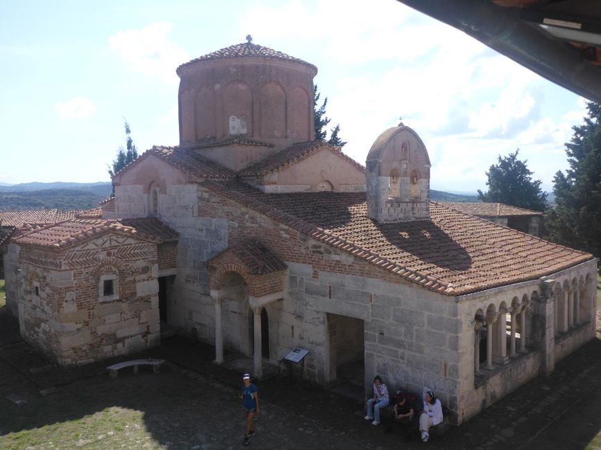 Die Kirche auf dem Gelände der Apolloni