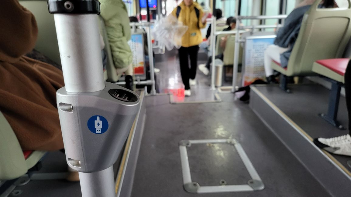 Posibilidad de carga USB en el autobús urbano