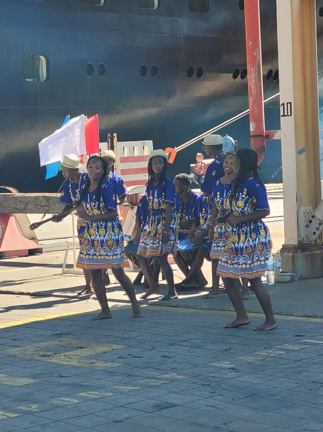 Día 136 de 175: Crucero alrededor del mundo - Puerto de Ehoala/Madagascar