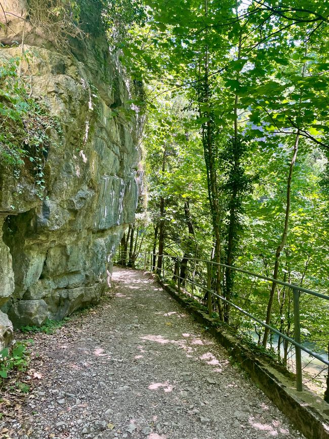 Gorges de la Thielle et vieille ville de Bienne