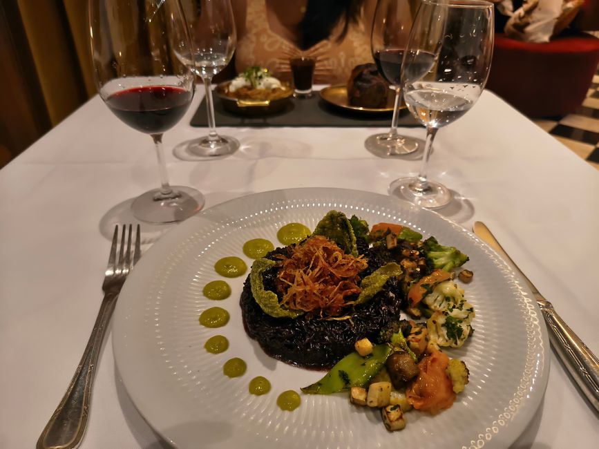 Arroz negro com legumes e cogumelos 😋