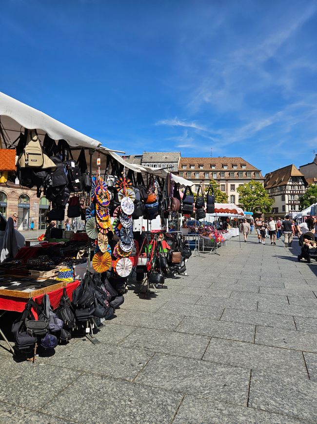 Markt auf der Place Kléber 