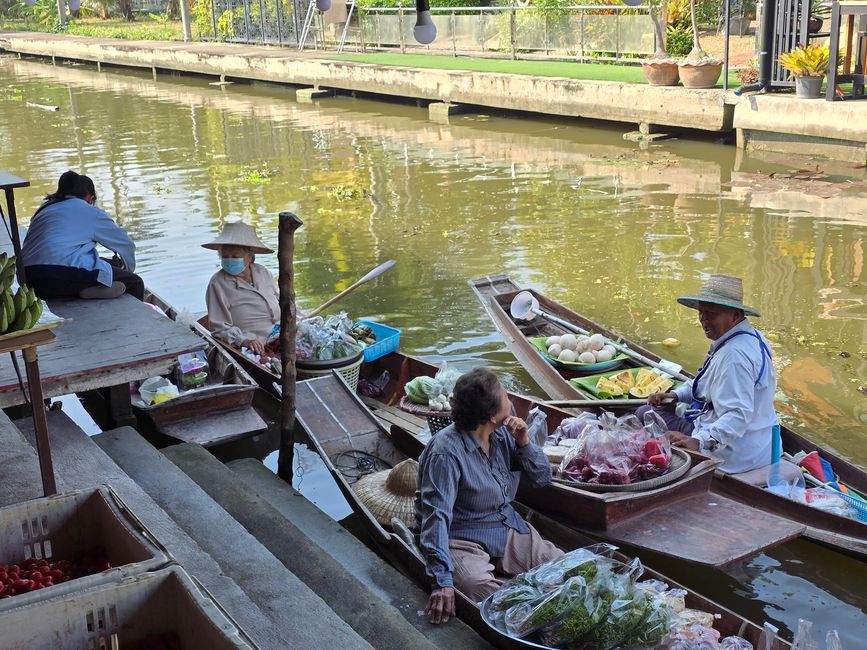Amphawa!