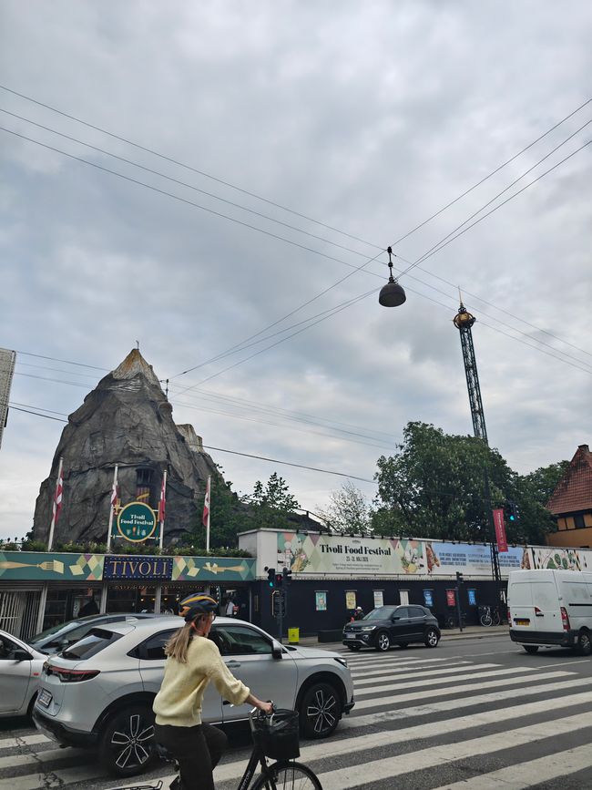 Trivoli ein Freizeitpark mitten in Kopenhagen 