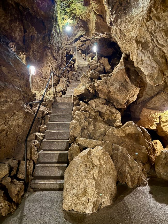📍Tiefenhöhle Laichingen/ 📍Deep Cave Laichingen