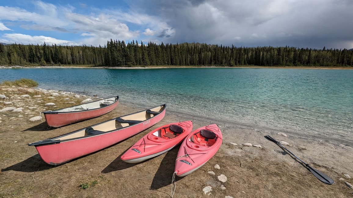 Boya Lake Campground