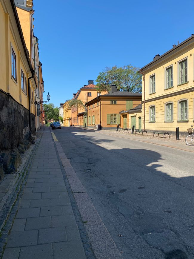Vi åker med tåget till Stockholm