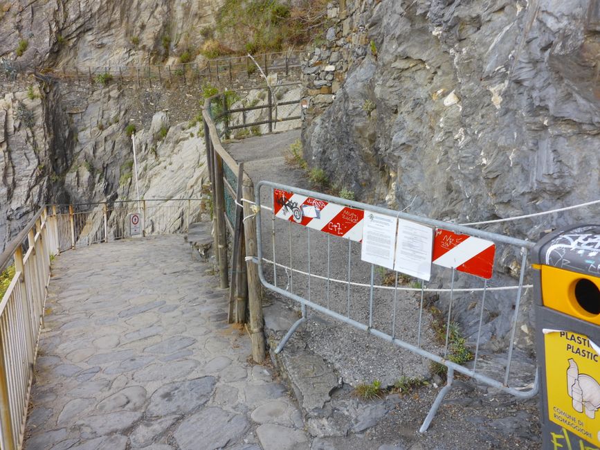 Desde Volastra se baja de nuevo hacia Corniglia