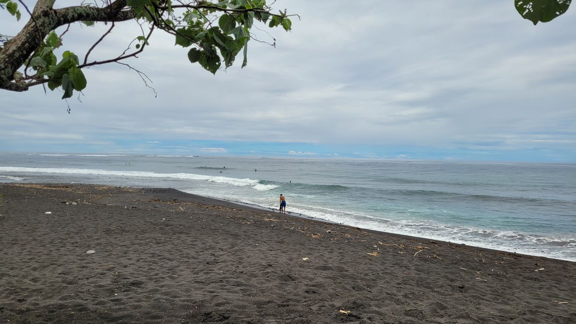 Tour around the edge of Tahiti-Nui