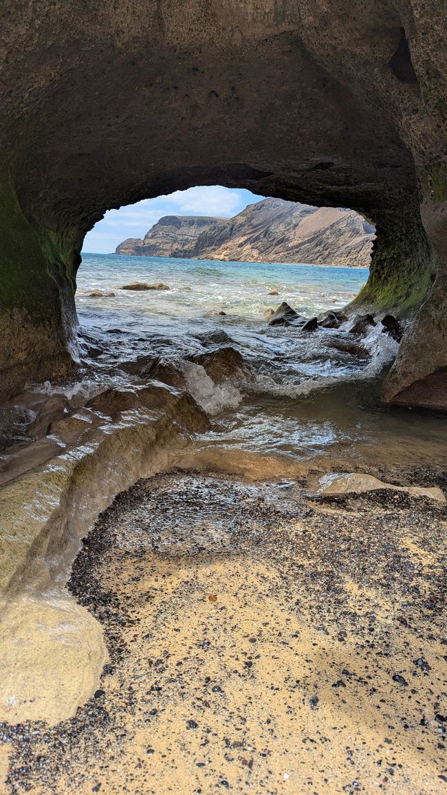 Tag 3: Porto Santo - Geheime Höhlen & bizzare Felsen am Meer