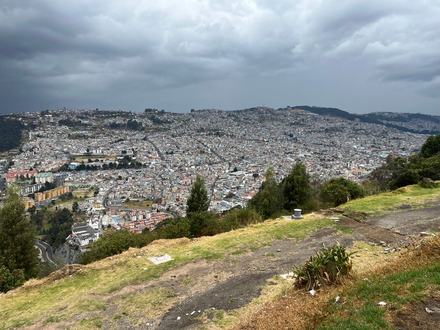 Up to El Panecillo