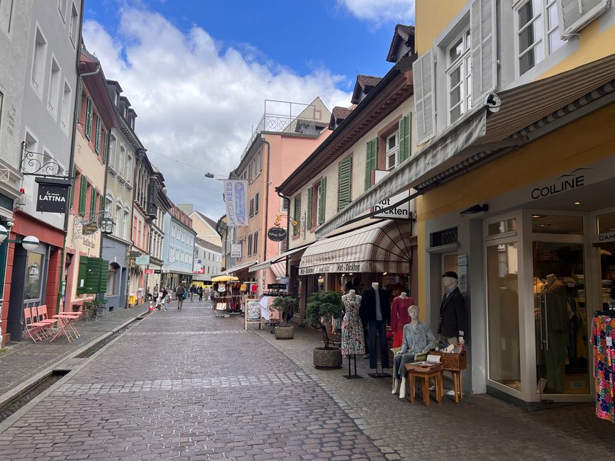 25b Spaziergang durch Freiburg