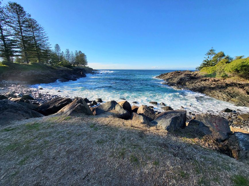 Piscina marina con bañistas en Kiama