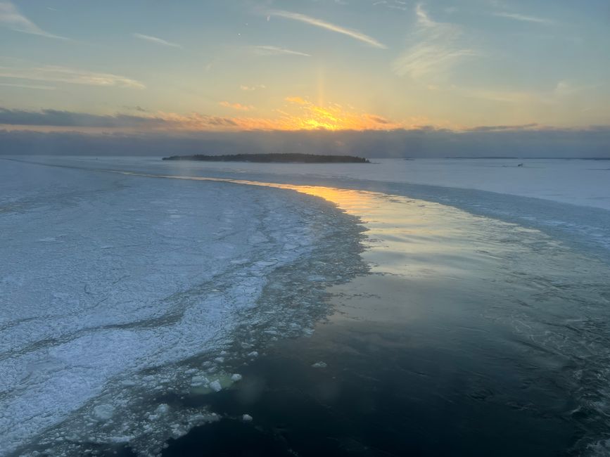 Ice floes in the Baltic Sea