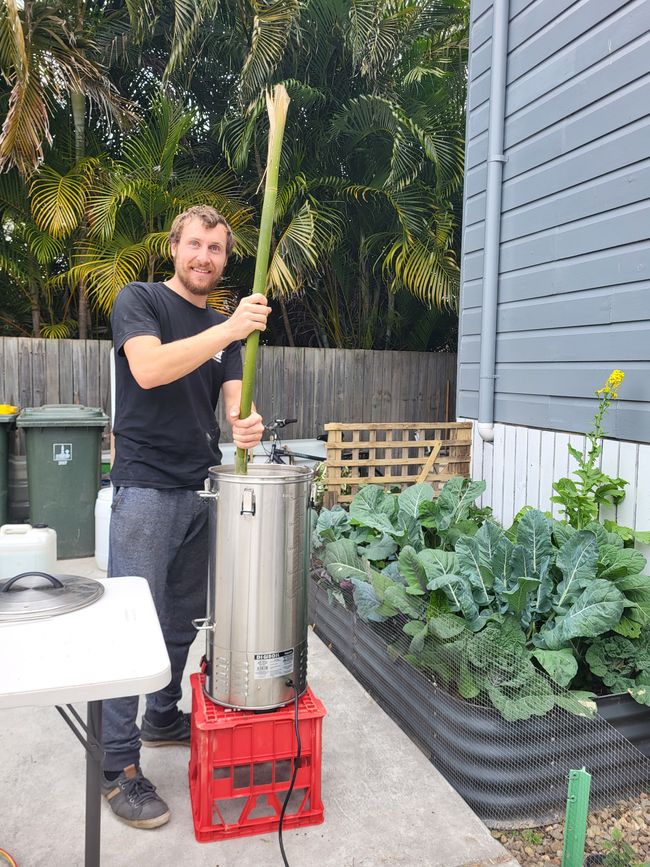 Matze's first home brewing action in Australia