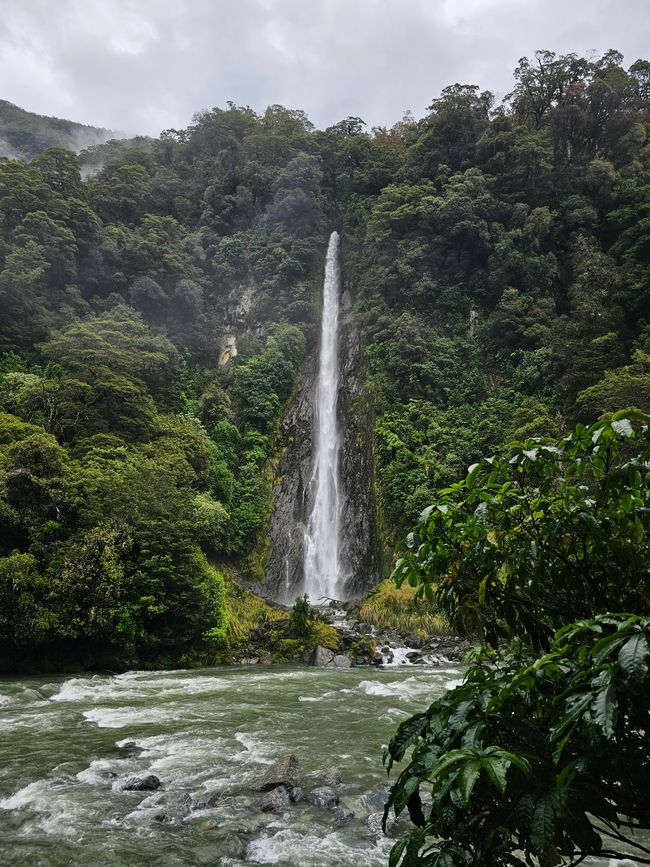 Thunder Creek Falls