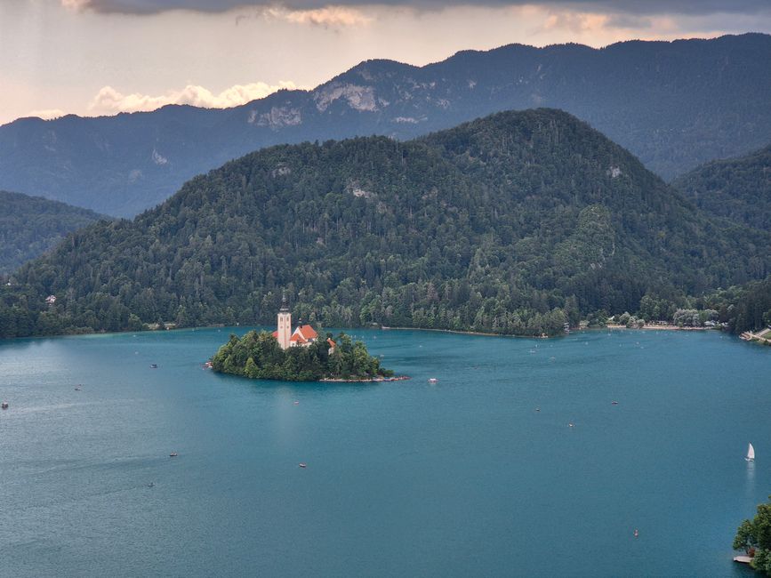 Batalla del calor en el Lago Bled
duz