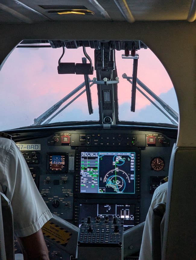 Unser 1. Mal Mini-Flugzeug🛩️😱