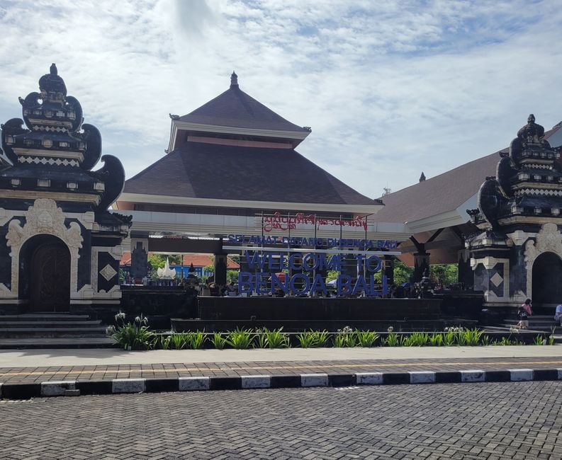 Jour 111 et 112 sur 175 : Croisière autour du monde - Benoa/Bali