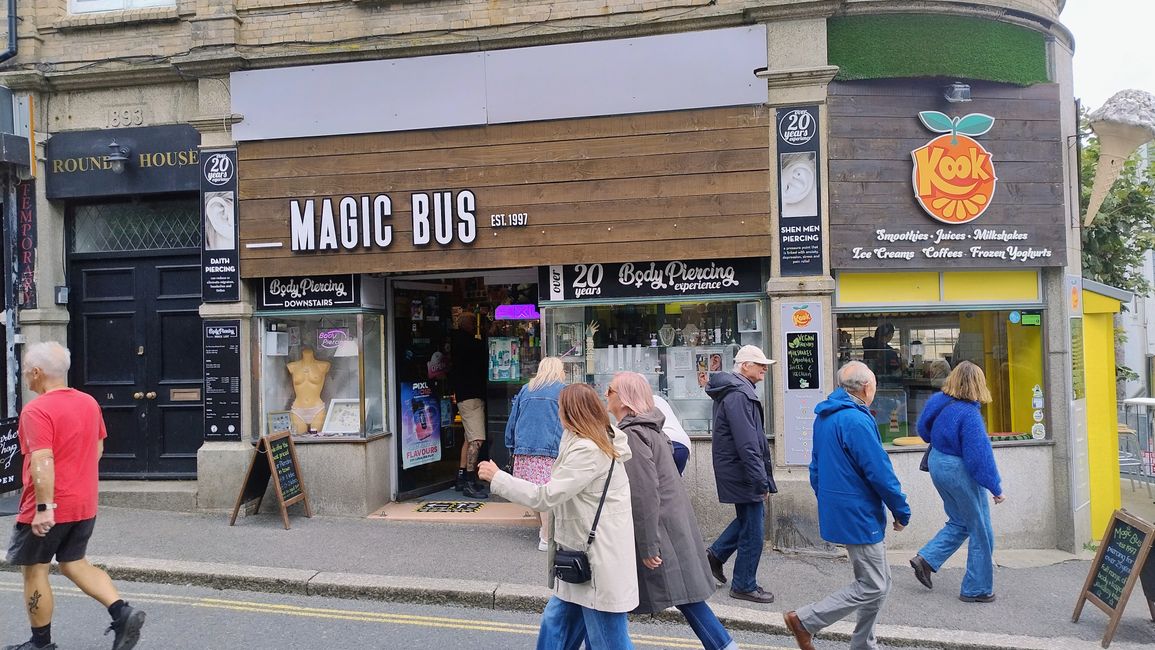 Newquay Magic Bus