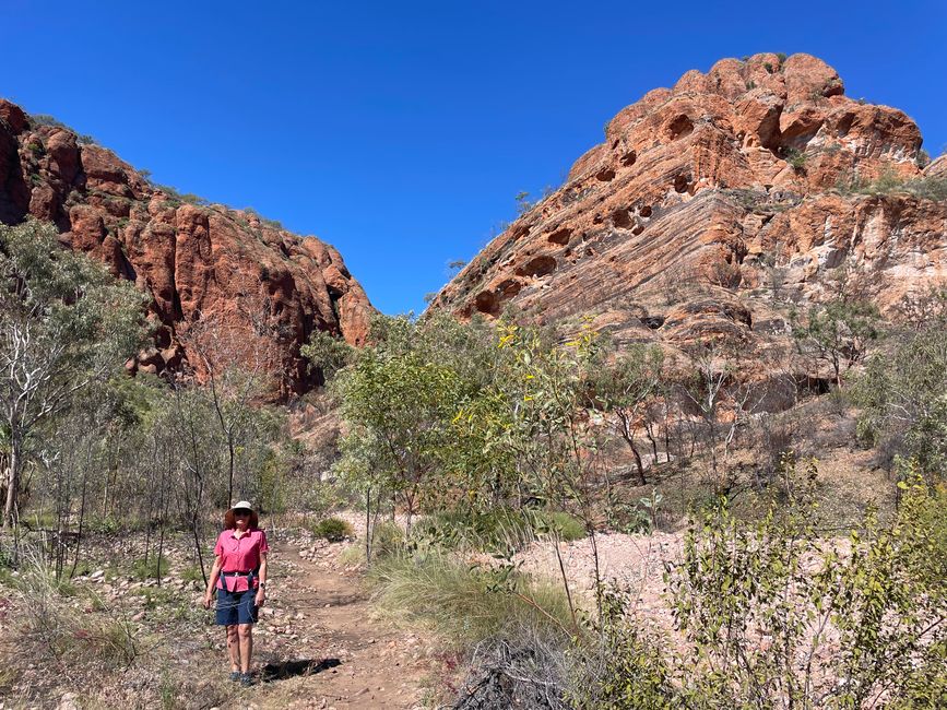 Access to the Echidna Chasm ...