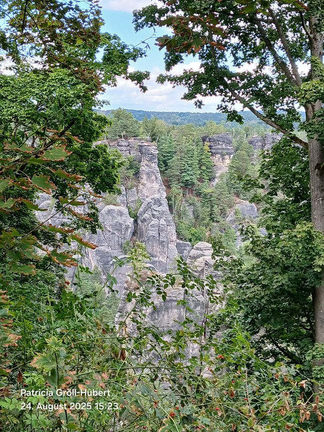 Little feet, wide land: Our start into the adventure of family
