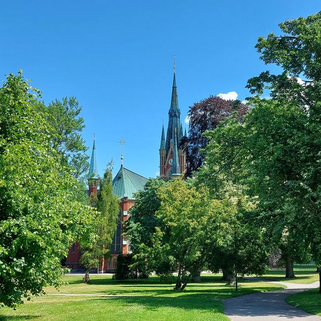 Matthäuskirche - nestled among trees in Folkparken