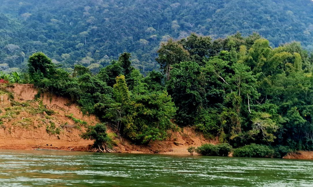 Entlang dem Fluß Nam Ou - nach Muang Ngoi und zurück