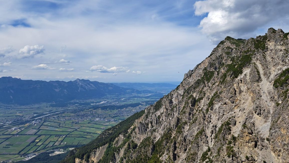 Blick ins Rheintal bis zum Bodensee 
